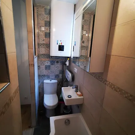 Apartment Charming Near Bassin De La