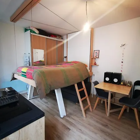 Charming Near Bassin De La Apartment Paris